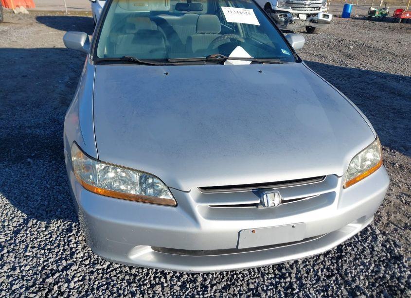 Photo 6 of 1998 Honda Accord LX (VIN 1HGCG5641WA021041)