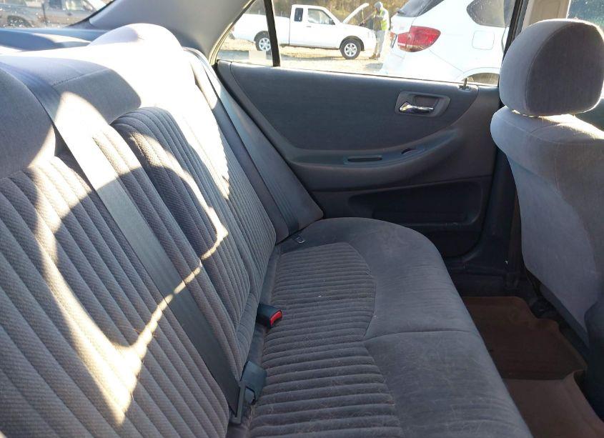 Photo 8 of 1998 Honda Accord LX (VIN 1HGCG5641WA021041)