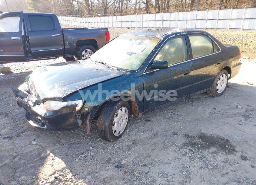 Photo 2 of 1998 Honda Accord LX (VIN 1HGCG5641WA028166)