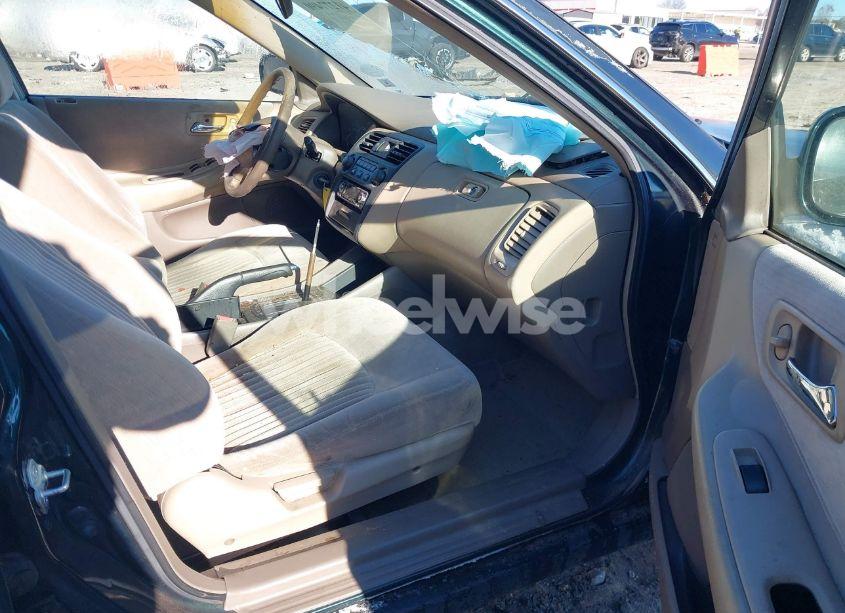 Photo 5 of 1998 Honda Accord LX (VIN 1HGCG5641WA028166)