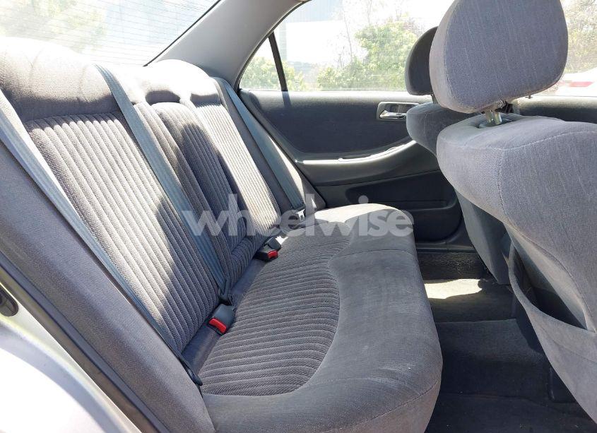 Photo 8 of 1998 Honda Accord LX (VIN 1HGCG5641WA035702)