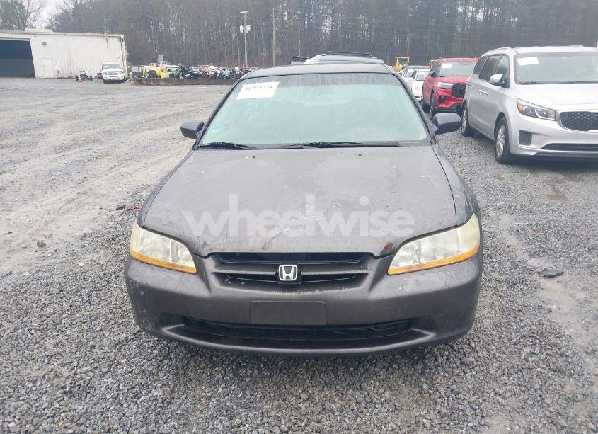 Photo 6 of 1998 Honda Accord LX (VIN 1HGCG5641WA167830)