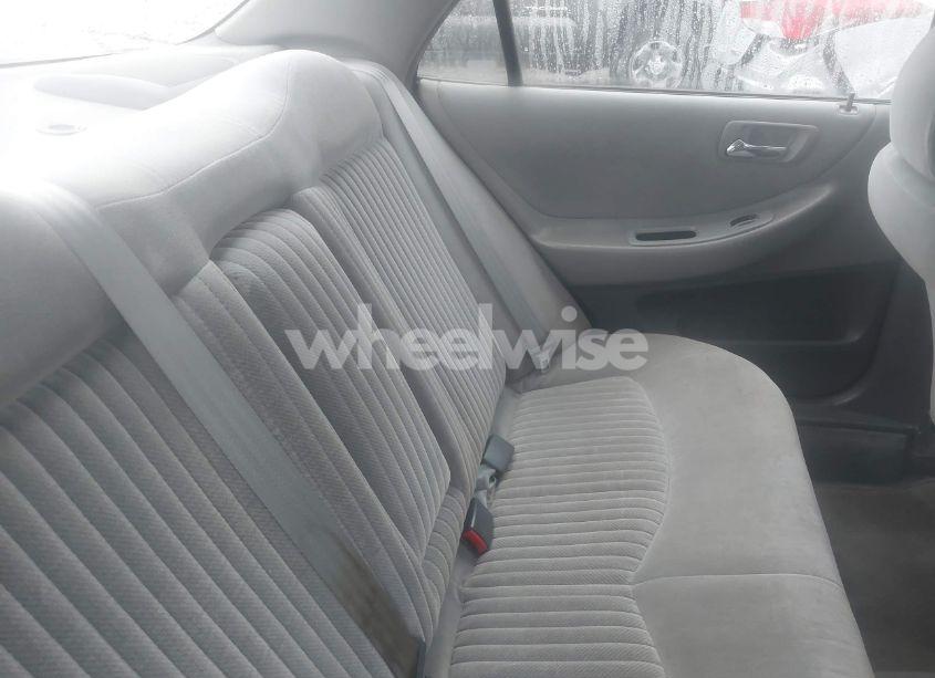 Photo 8 of 1998 Honda Accord LX (VIN 1HGCG5641WA167830)