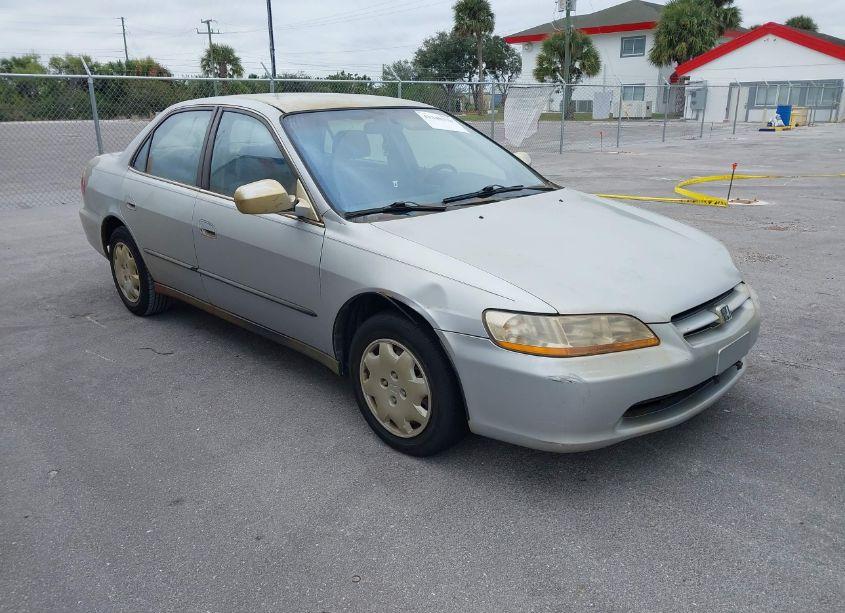 2000 Honda Accord 2.3 LX (VIN 1HGCG5641YA024833) main photo