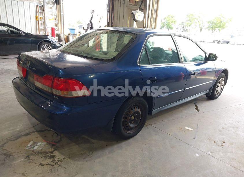 Photo 4 of 2001 Honda Accord 2.3 LX (VIN 1HGCG56421A120475)