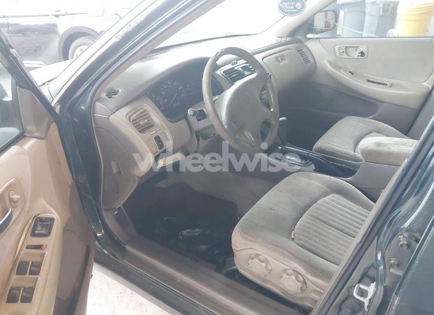 Photo 5 of 1998 Honda Accord LX (VIN 1HGCG5642WA125540)