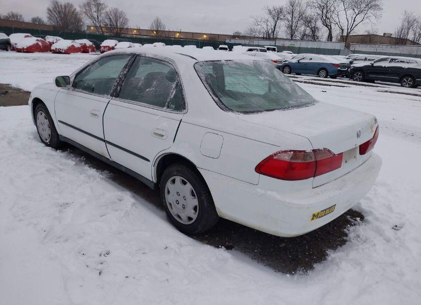Photo 3 of 1998 Honda Accord LX (VIN 1HGCG5642WA190078)