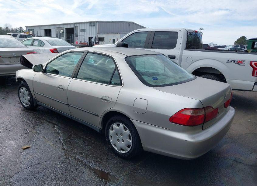 Photo 3 of 1999 Honda Accord LX (VIN 1HGCG5642XA062067)