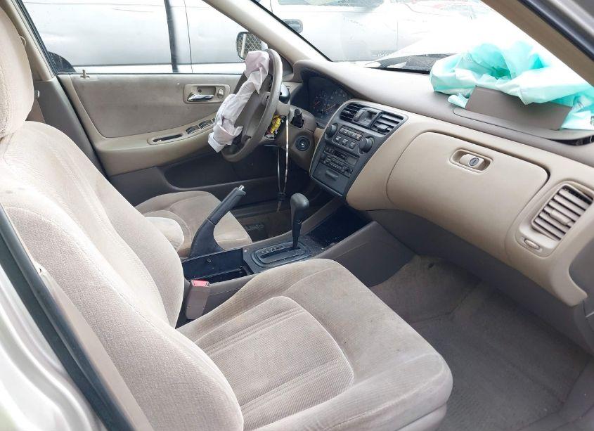 Photo 5 of 1999 Honda Accord LX (VIN 1HGCG5642XA062067)