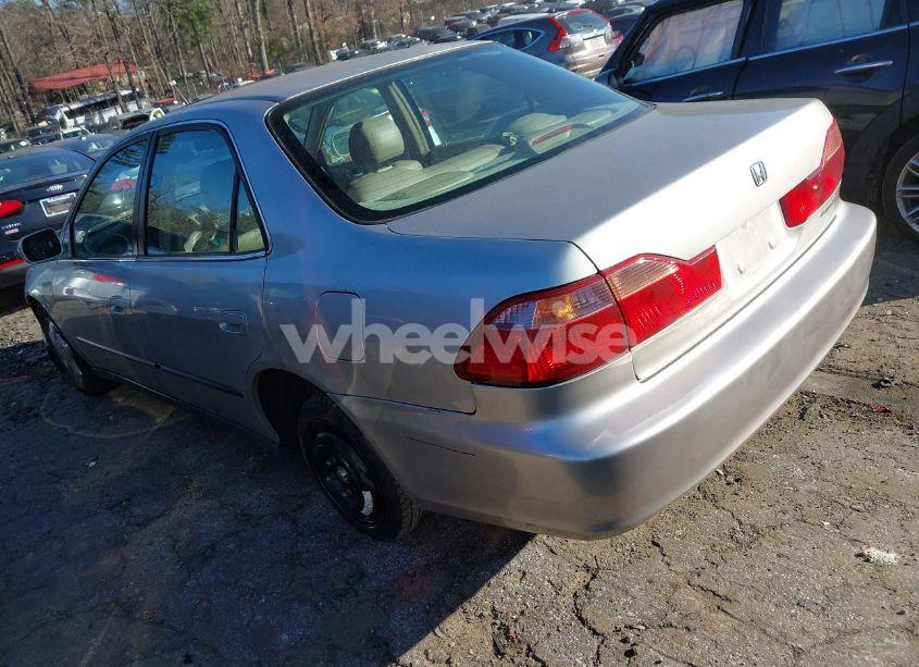 Photo 3 of 1999 Honda Accord LX (VIN 1HGCG5642XA148687)