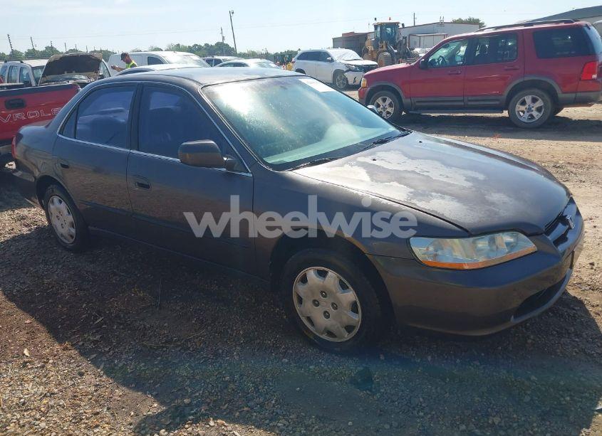 1999 Honda Accord LX (VIN 1HGCG5642XA149032) main photo