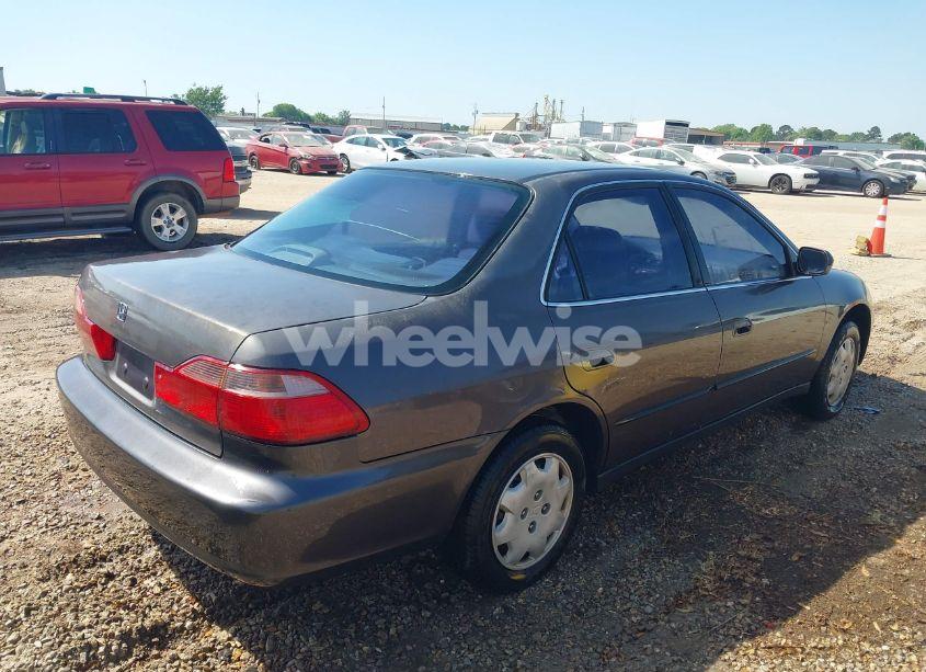 Photo 4 of 1999 Honda Accord LX (VIN 1HGCG5642XA149032)