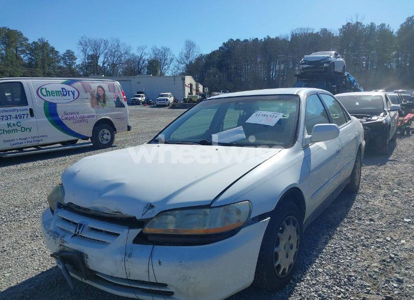 Photo 2 of 2001 Honda Accord 2.3 LX (VIN 1HGCG56431A058651)
