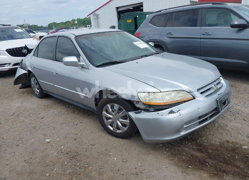2001 Honda Accord 2.3 LX (VIN 1HGCG56431A124714) main photo