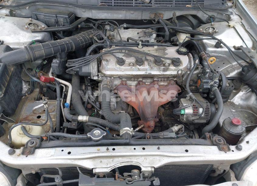 Photo 10 of 2001 Honda Accord 2.3 LX (VIN 1HGCG56431A124714)