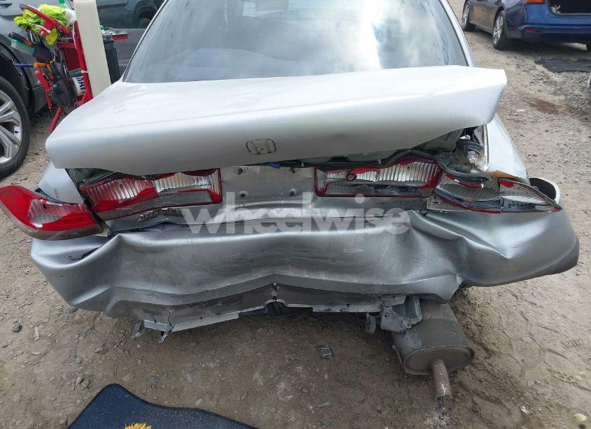 Photo 6 of 2001 Honda Accord 2.3 LX (VIN 1HGCG56431A124714)