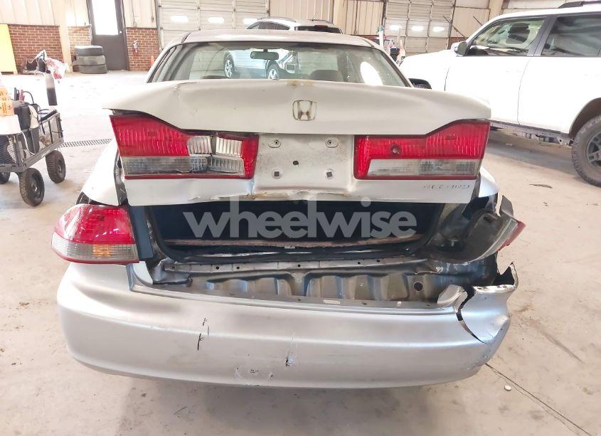 Photo 6 of 2002 Honda Accord 2.3 LX (VIN 1HGCG56432A034996)