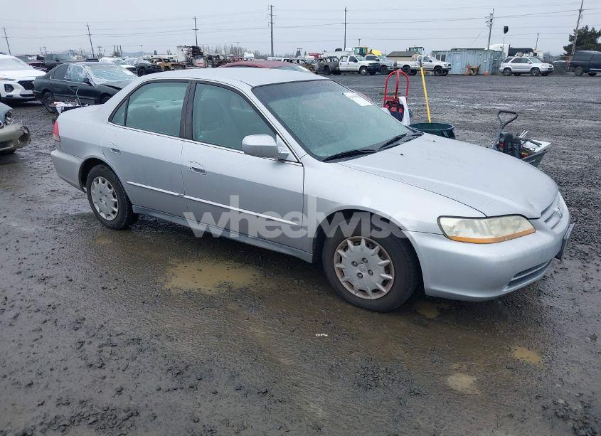 2002 Honda Accord 2.3 LX (VIN 1HGCG56432A075581) main photo