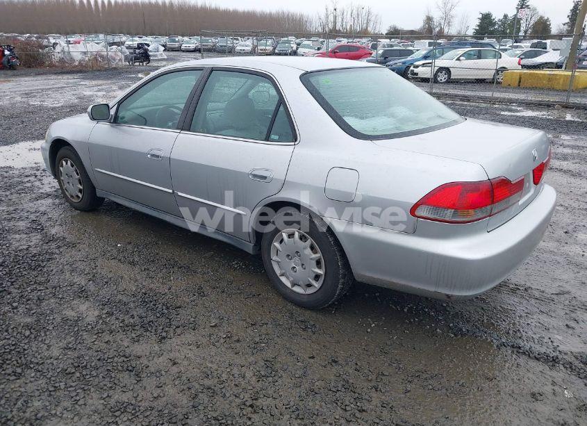 Photo 3 of 2002 Honda Accord 2.3 LX (VIN 1HGCG56432A075581)