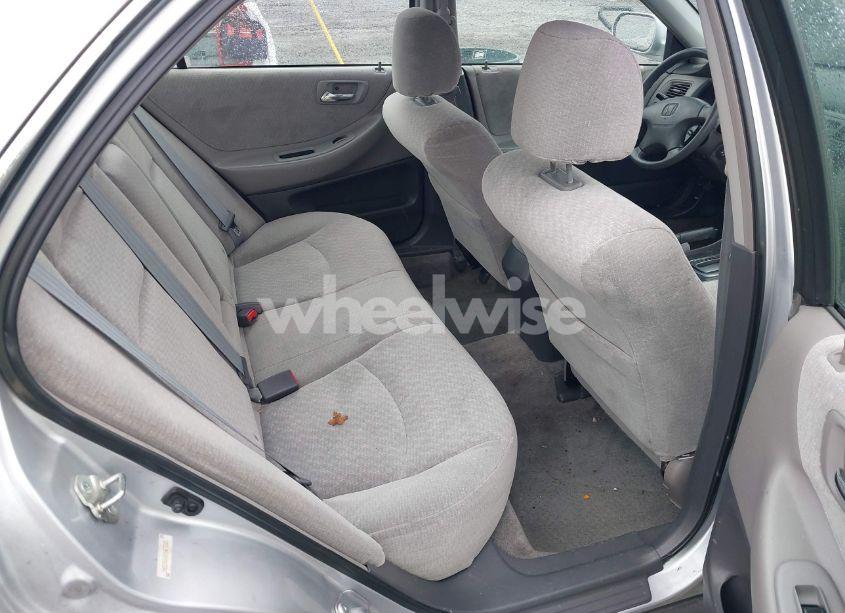 Photo 8 of 2002 Honda Accord 2.3 LX (VIN 1HGCG56432A075581)