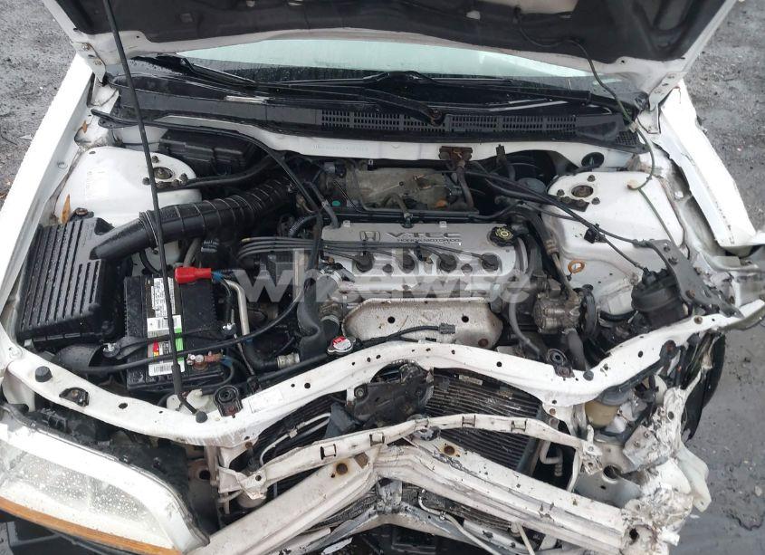 Photo 10 of 2002 Honda Accord 2.3 LX (VIN 1HGCG56432A087584)