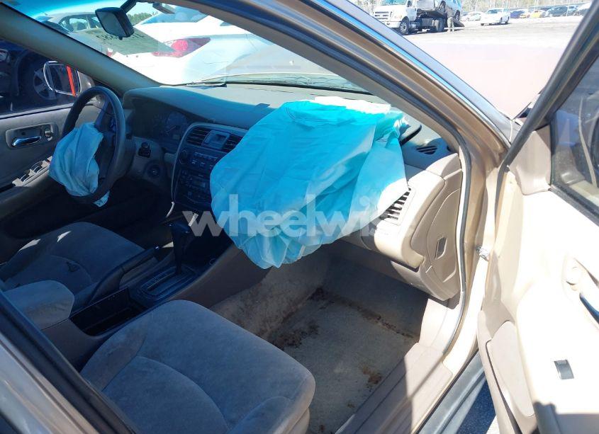 Photo 5 of 2002 Honda Accord 2.3 LX (VIN 1HGCG56432A119126)