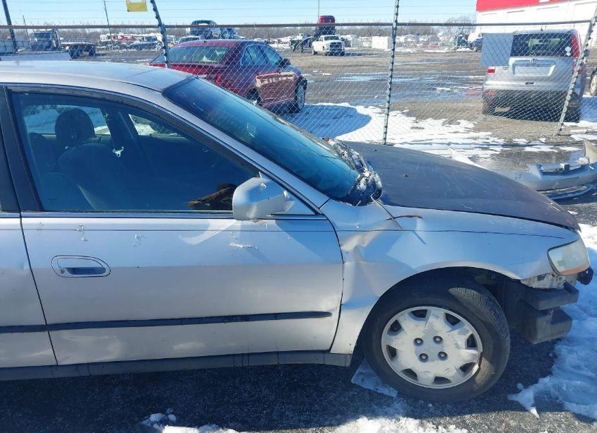 Photo 16 of 1998 Honda Accord LX (VIN 1HGCG5643WA254080)