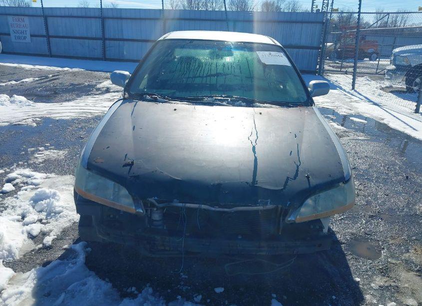 Photo 6 of 1998 Honda Accord LX (VIN 1HGCG5643WA254080)