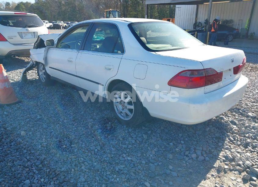 Photo 3 of 1999 Honda Accord LX (VIN 1HGCG5643XA032088)