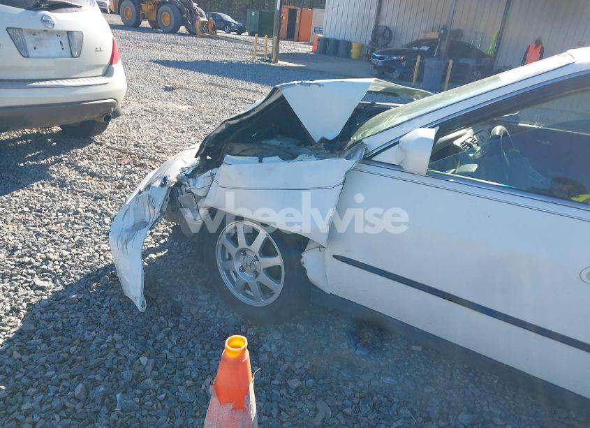 Photo 6 of 1999 Honda Accord LX (VIN 1HGCG5643XA032088)