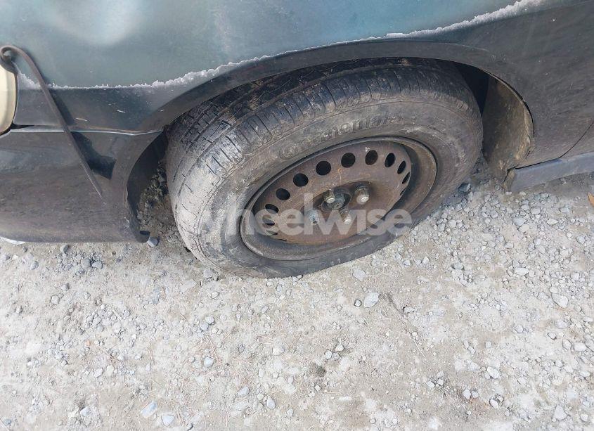 Photo 13 of 2001 Honda Accord 2.3 LX (VIN 1HGCG56441A023634)