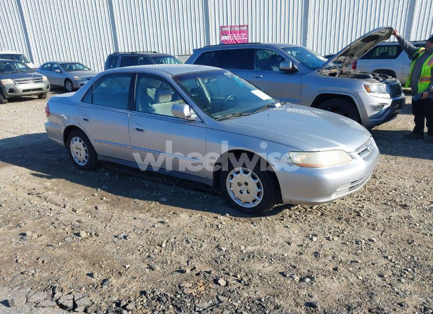 2001 Honda Accord 2.3 LX (VIN 1HGCG56441A084482) main photo