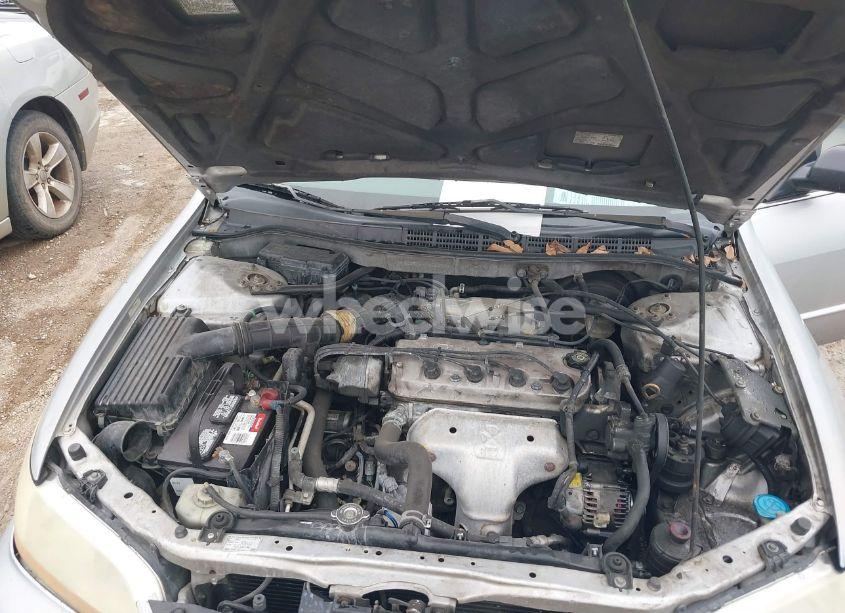 Photo 10 of 2001 Honda Accord 2.3 LX (VIN 1HGCG56441A086524)