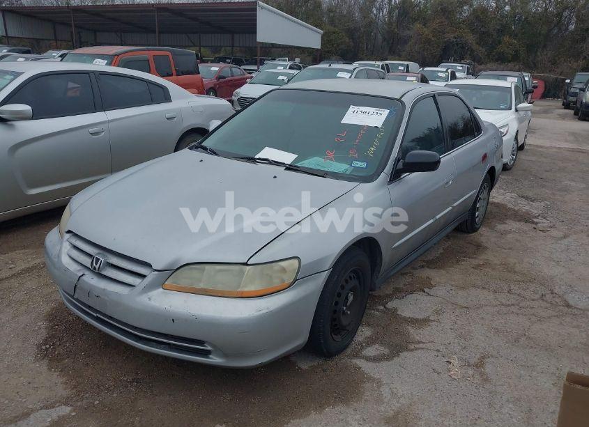Photo 2 of 2001 Honda Accord 2.3 LX (VIN 1HGCG56441A086524)
