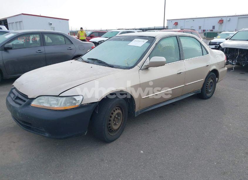 Photo 2 of 2001 Honda Accord 2.3 LX (VIN 1HGCG56441A119327)