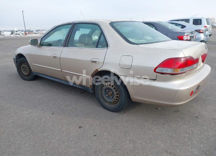 Photo 3 of 2001 Honda Accord 2.3 LX (VIN 1HGCG56441A119327)