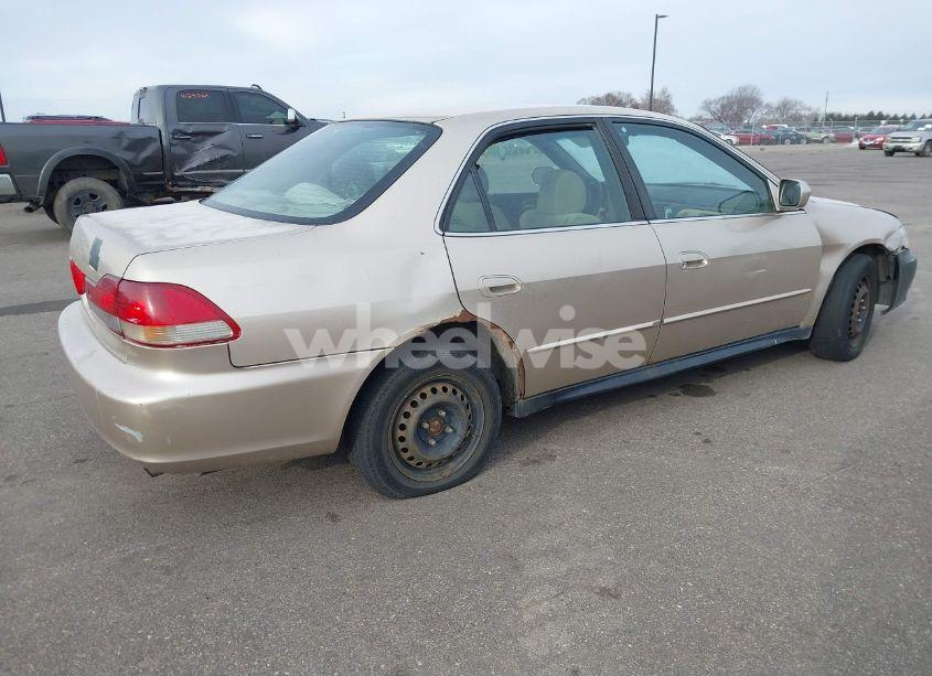 Photo 4 of 2001 Honda Accord 2.3 LX (VIN 1HGCG56441A119327)