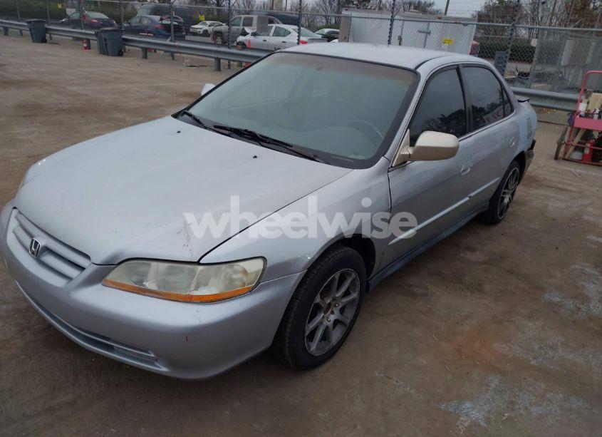 Photo 2 of 2001 Honda Accord 2.3 LX (VIN 1HGCG56441A125788)