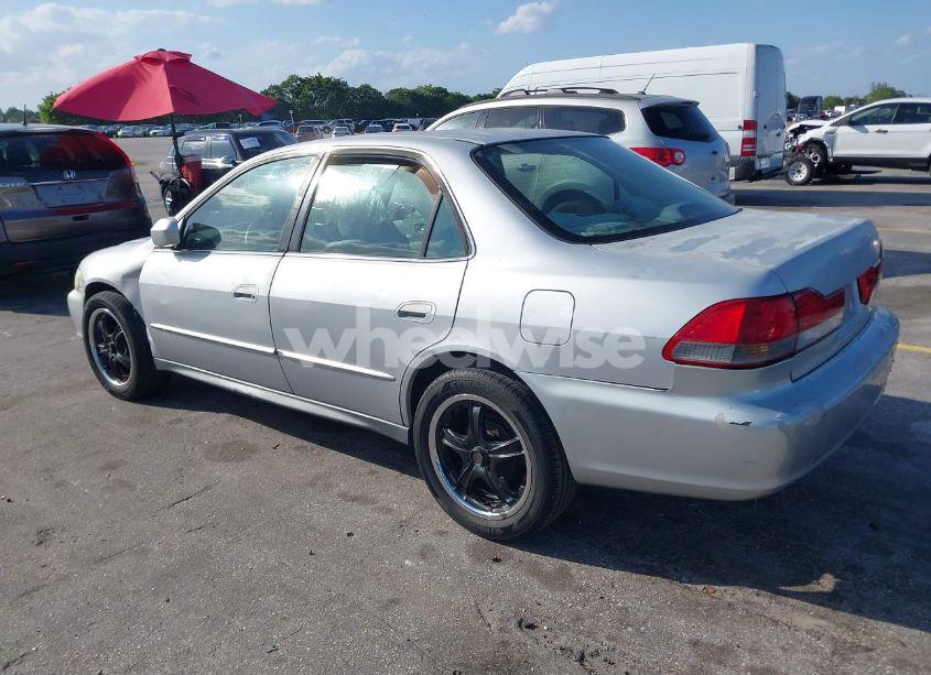 Photo 3 of 2002 Honda Accord 2.3 LX (VIN 1HGCG56442A008228)