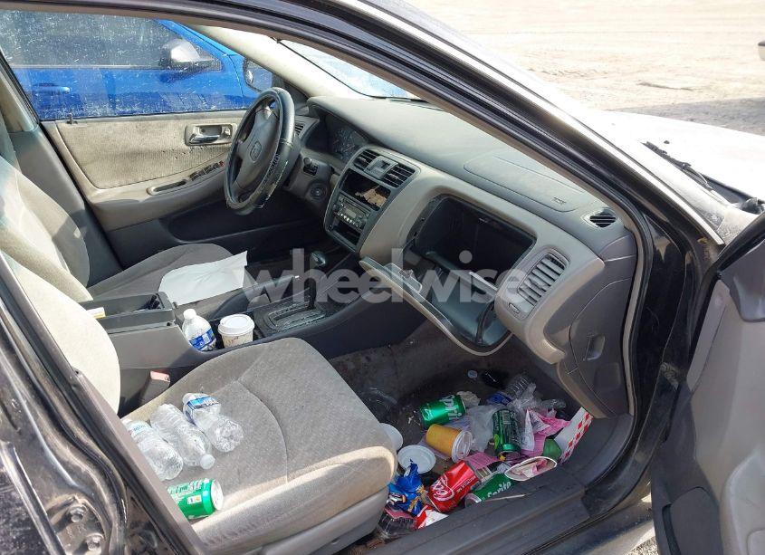 Photo 5 of 2002 Honda Accord 2.3 LX (VIN 1HGCG56442A150658)