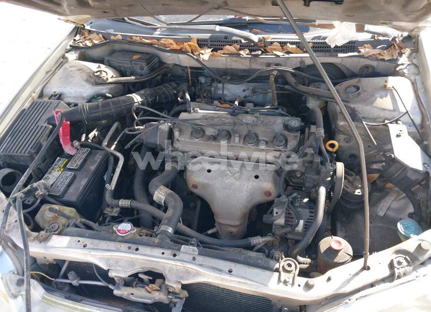 Photo 10 of 1998 Honda Accord LX (VIN 1HGCG5644WA241872)