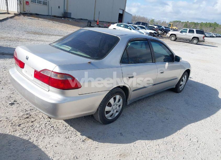 Photo 4 of 1998 Honda Accord LX (VIN 1HGCG5644WA241872)