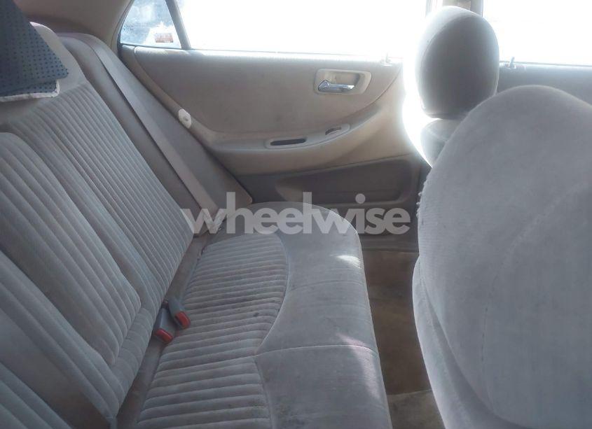 Photo 8 of 1998 Honda Accord LX (VIN 1HGCG5644WA241872)