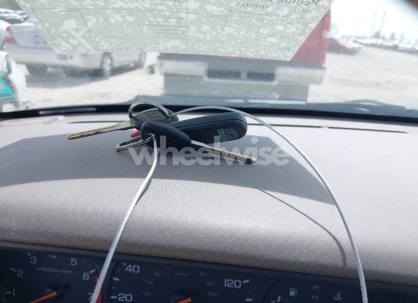 Photo 11 of 2000 Honda Accord 2.3 LX (VIN 1HGCG5644YA009128)