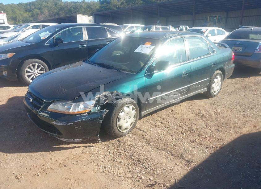 Photo 2 of 2000 Honda Accord LX (VIN 1HGCG5644YA031145)