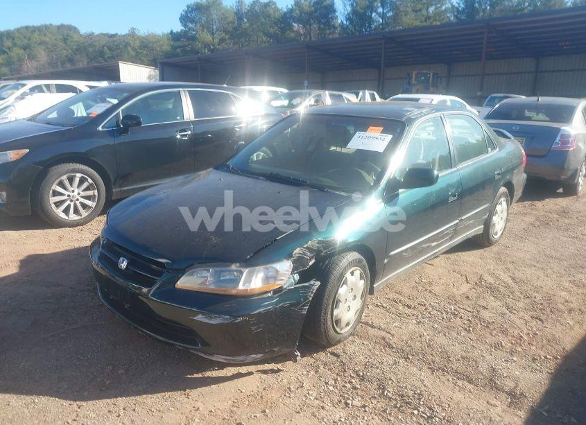 Photo 6 of 2000 Honda Accord LX (VIN 1HGCG5644YA031145)