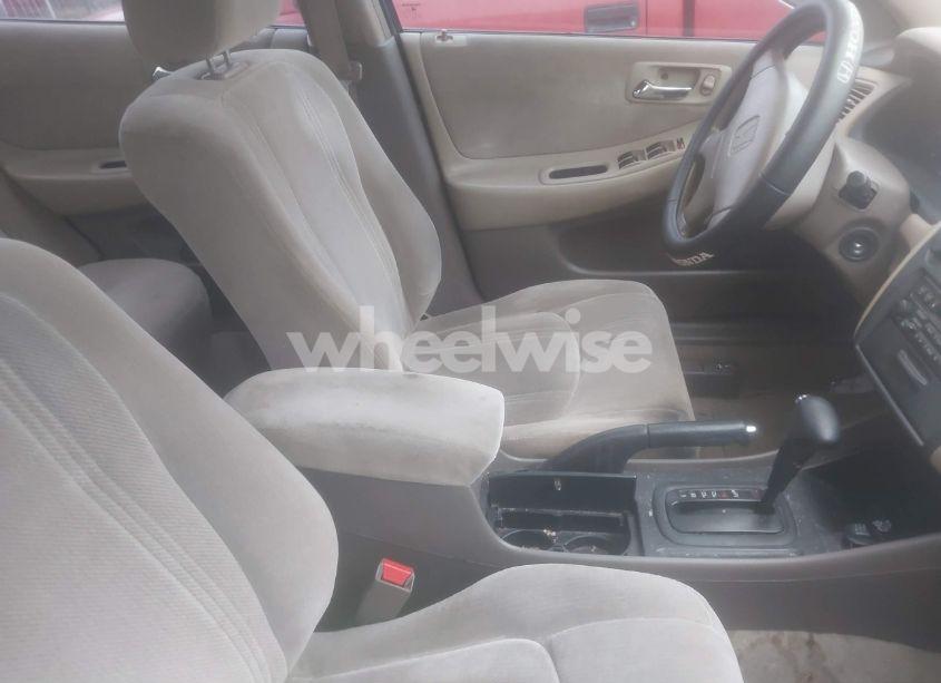 Photo 5 of 2000 Honda Accord 2.3 LX (VIN 1HGCG5644YA117216)