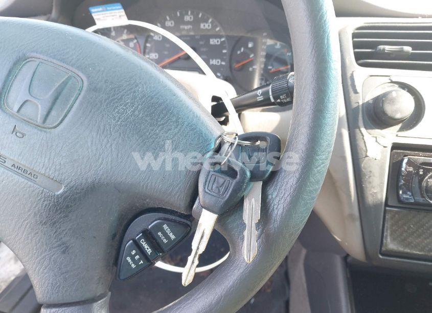 Photo 11 of 2001 Honda Accord 2.3 LX (VIN 1HGCG56451A068730)