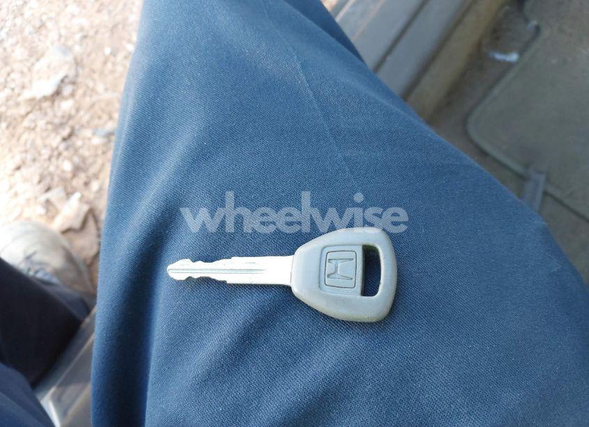 Photo 11 of 1998 Honda Accord LX (VIN 1HGCG5645WA170973)