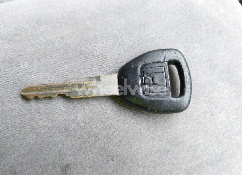 Photo 11 of 1998 Honda Accord LX (VIN 1HGCG5645WA244697)